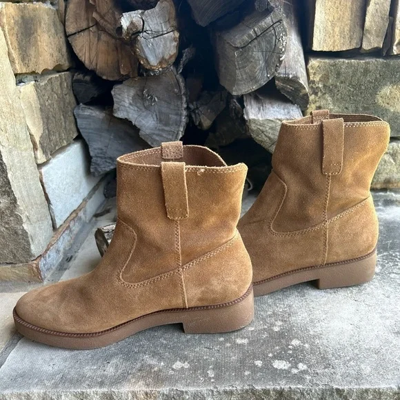 Lucky Brand Rhetty leather suede pull on booties in caramel tan NWOB Sz-9M.Q